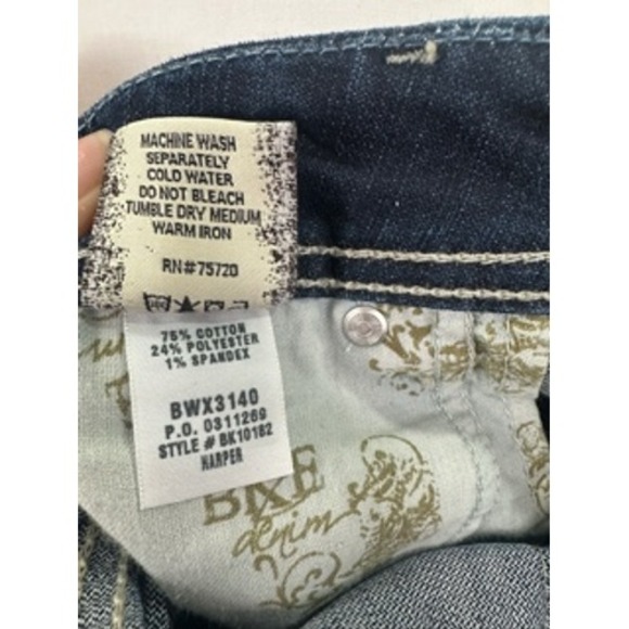 BKE Denim Shorts Womens Size 25 Harper Dark Wash Embellished Pockets - Picture 2 of 9